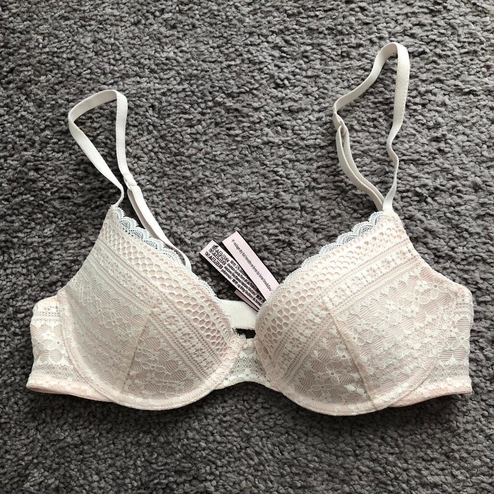 VICTORIA SECRET DREAM ANGELS Bra 32B SOLD/SOLD